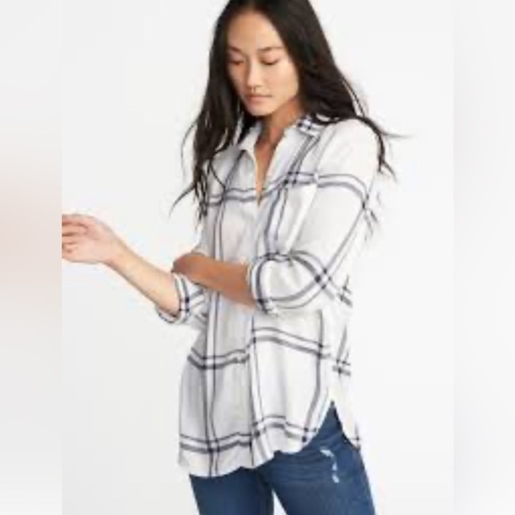 Old Navy Relaxed Classic Soft Brushed Twill long Sleeve top Shirt. White/navy S - Picture 1 of 10